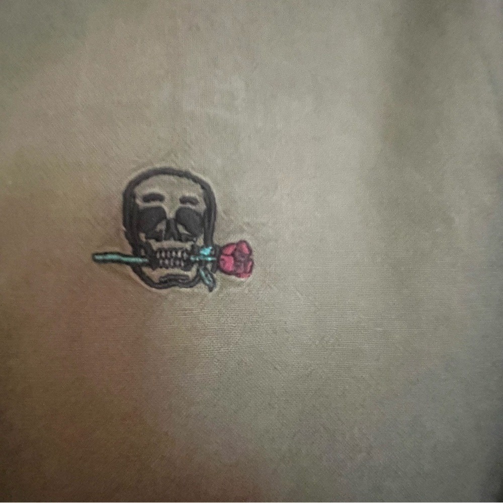 Brunswick Icon Series Cotton On Mens Olive Green Skull Rose Button Down Shirt L - Picture 2 of 4